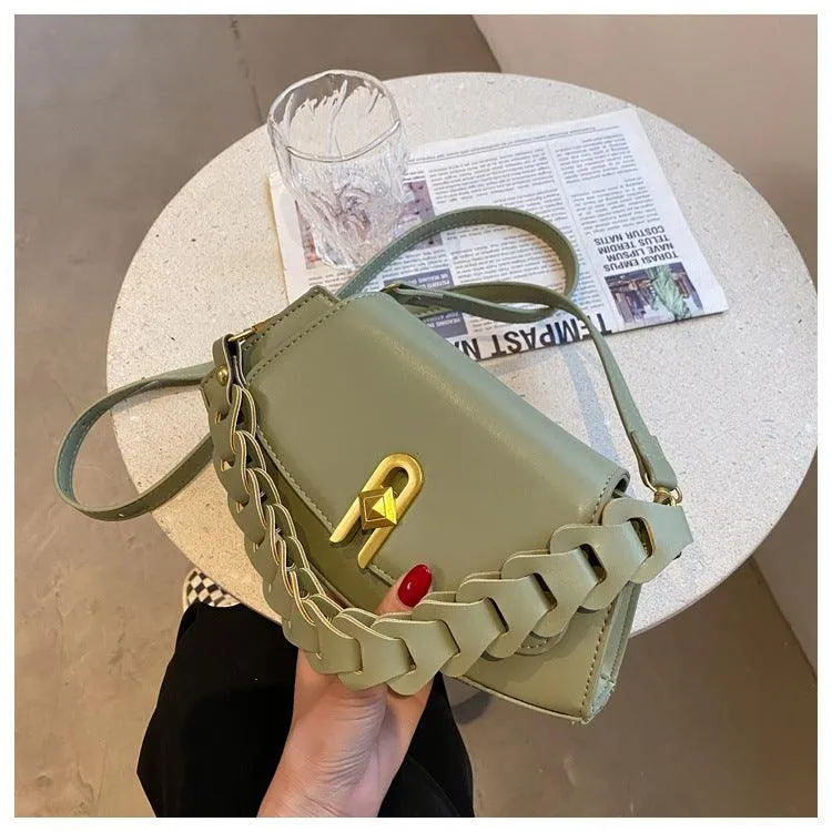 Spring New Style Woven One-shoulder Handbag Simple Cross-body Saddle Bag