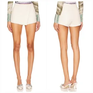 Superdown Sonya Skort in White