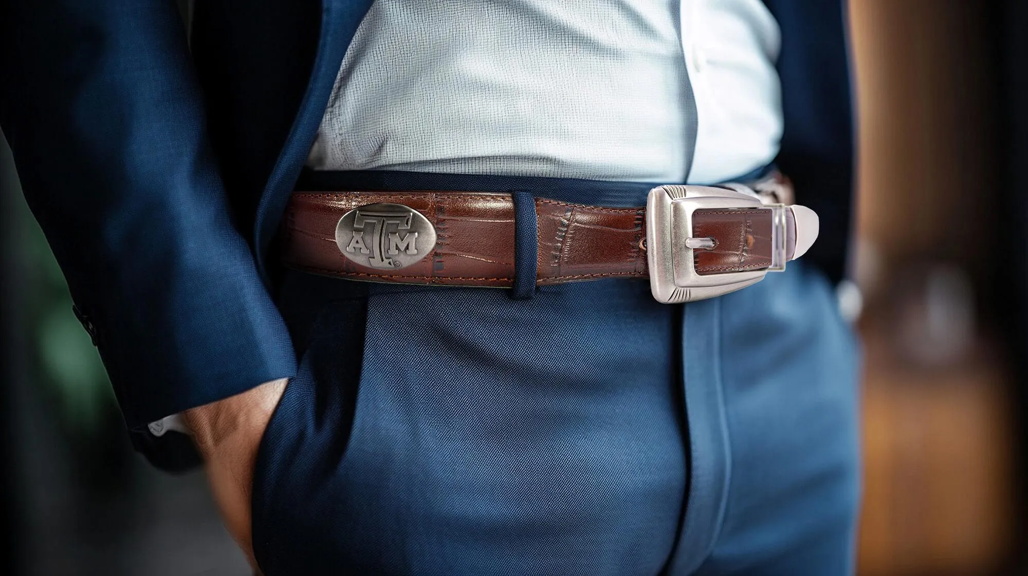 Texas A&M Aggies Men's Collegiate Croc Leather Belt. Texas Aggies Gift. Texas Belt. Brown Croc Pattern Full Grain Finish With Metal Conchos.