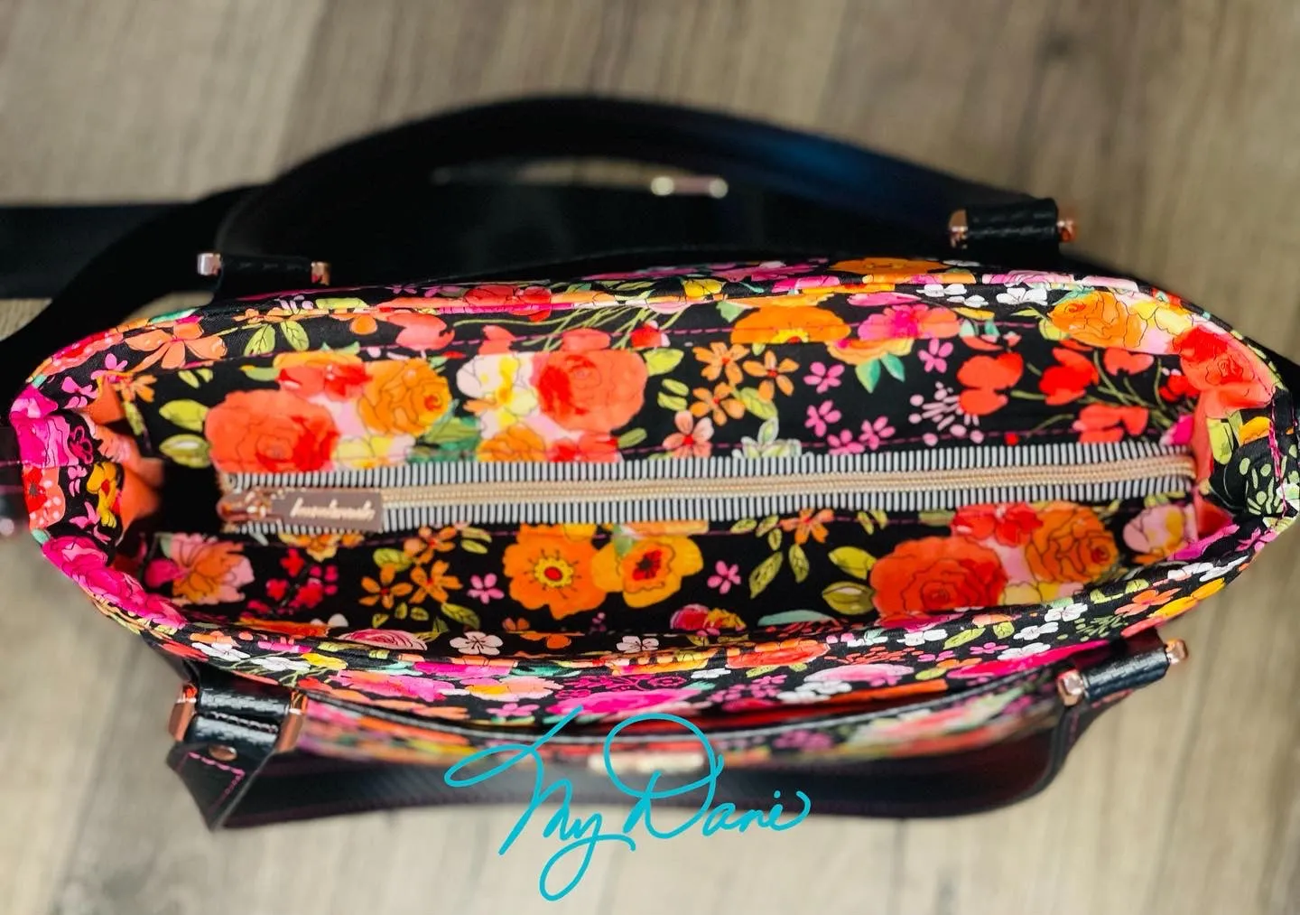 The Passion Flower Tote in Dark Floral