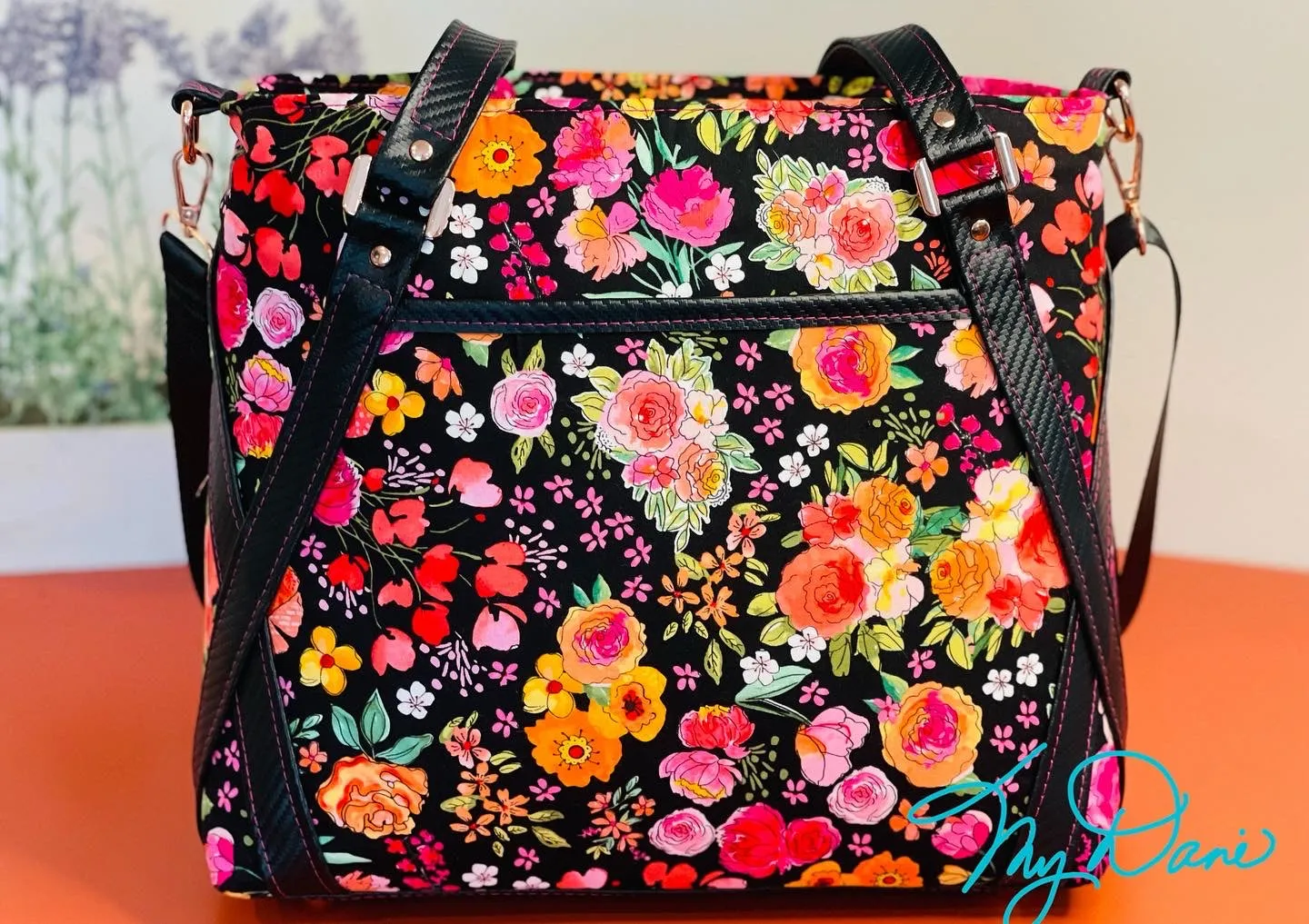 The Passion Flower Tote in Dark Floral