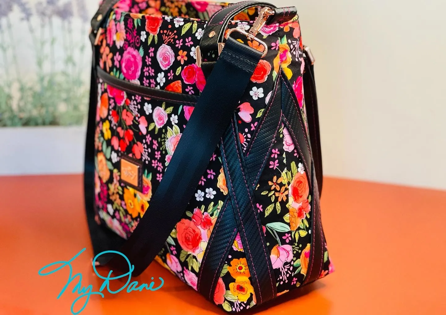 The Passion Flower Tote in Dark Floral