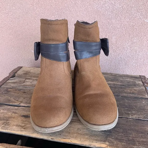 UGG Joanie Brown Ankle Boot