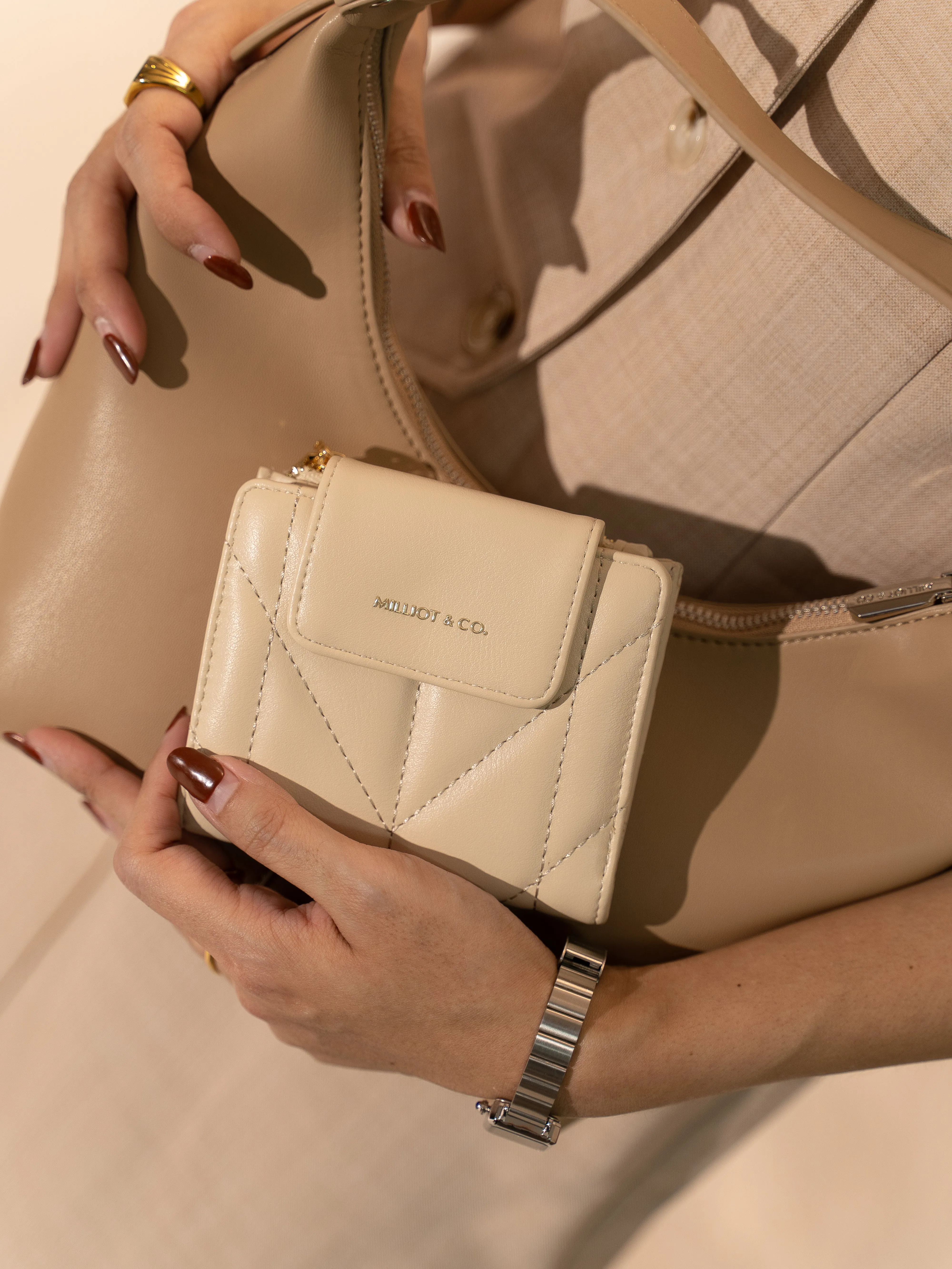 Viean Quilted Top Zip Mini Wallet (Beige)