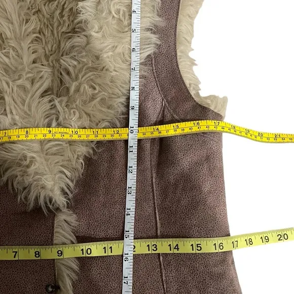 Vintage Inspired Crackle Suede Leather Faux Fur Trim Hippy Boho Vest Women’s PS