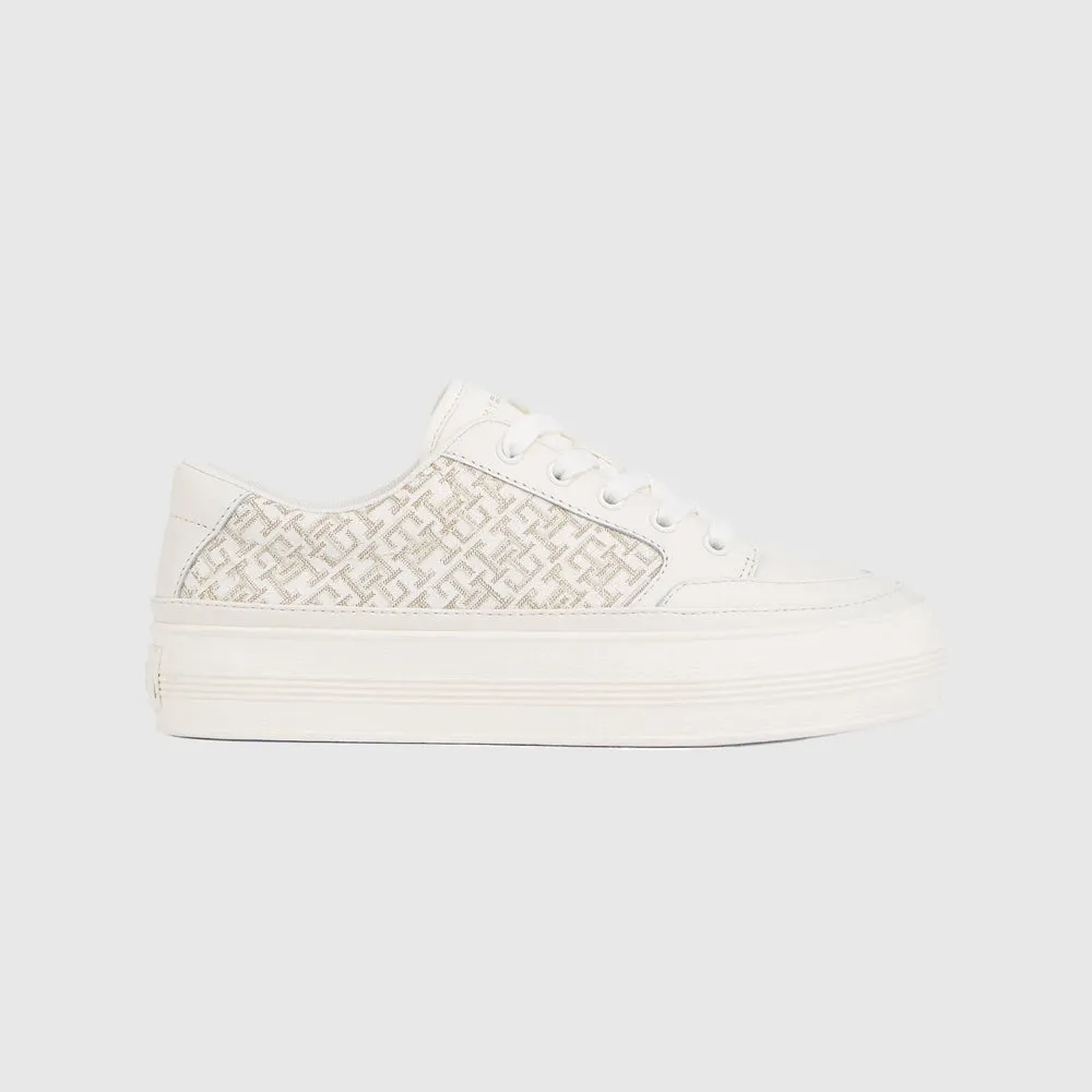 Vulc Leather Sneaker - ivory