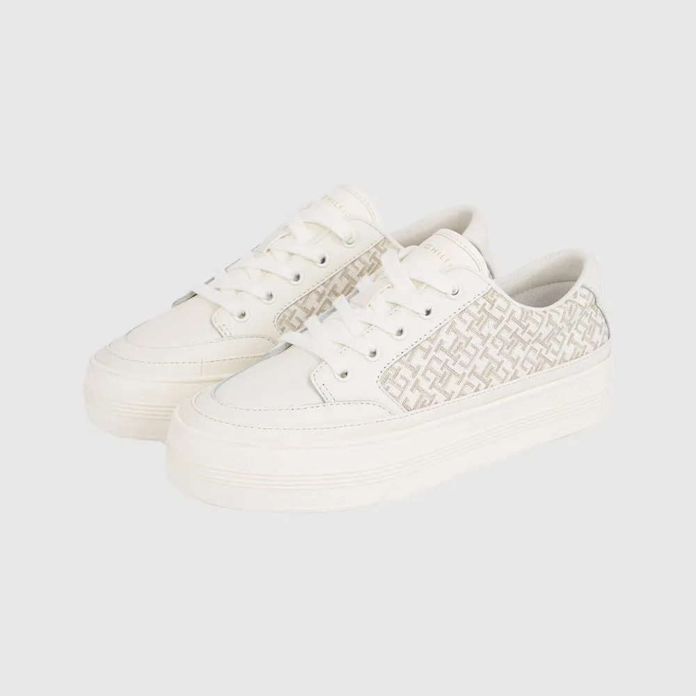 Vulc Leather Sneaker - ivory