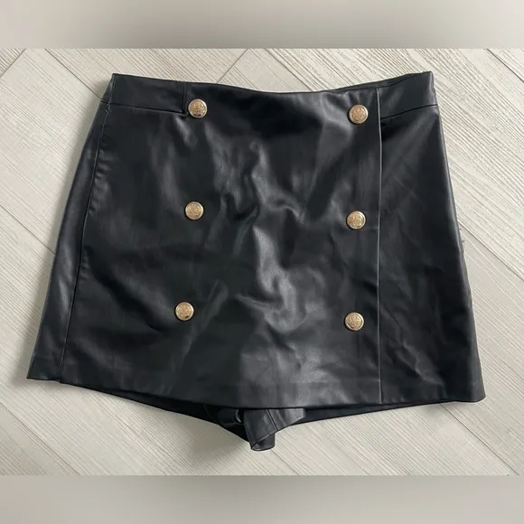 Zara Faux Leather Gold Button Skort