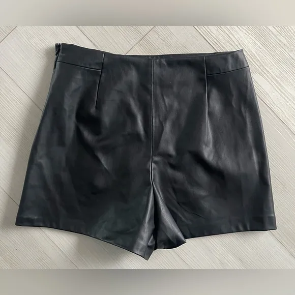 Zara Faux Leather Gold Button Skort